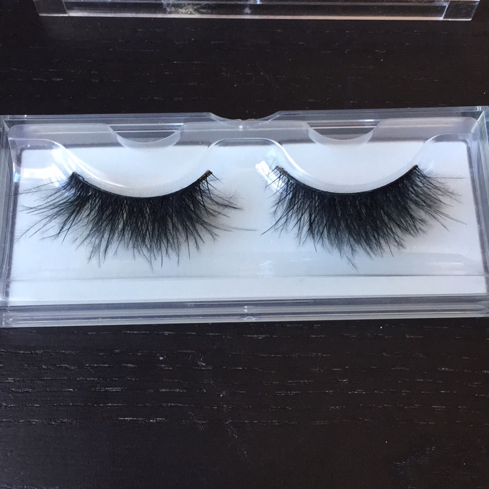 shu uemura feather false eyelashes